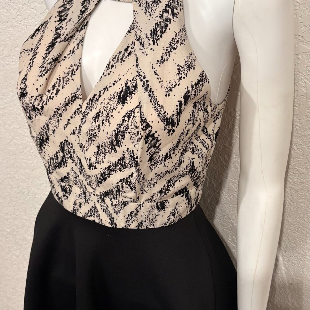 Ann Taylor Printed Halter Cutout Fit & Flare Mini Dress Size Small Black White - Picture 3 of 4